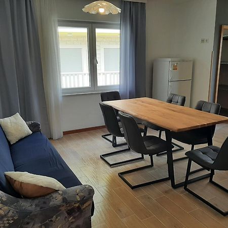 Apartments Tina Omis Ruang foto